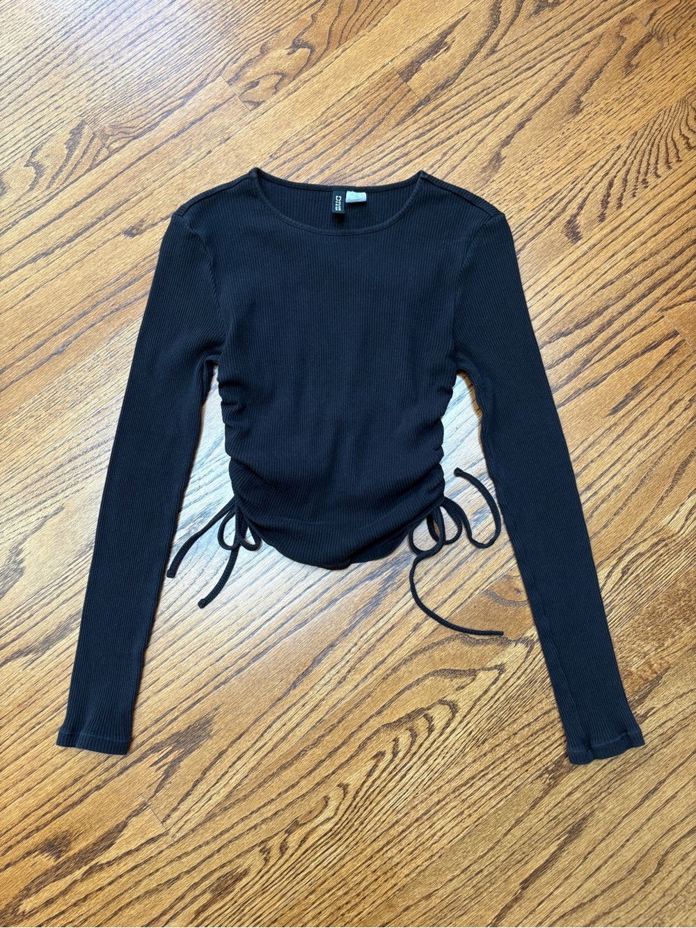 Divided Black Ribbed Long-Sleeve Top with Side Drawstrings